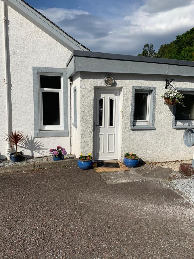 Alt-An Ensuite Self Catering Apartment With Twin Bedroom Fort William Bagian luar foto