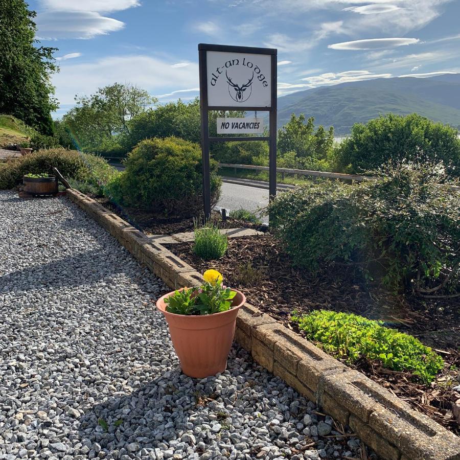 Alt-An Ensuite Self Catering Apartment With Twin Bedroom Fort William Bagian luar foto