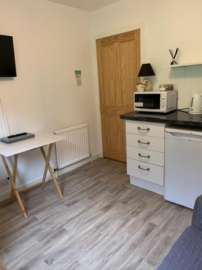 Alt-An Ensuite Self Catering Apartment With Twin Bedroom Fort William Bagian luar foto