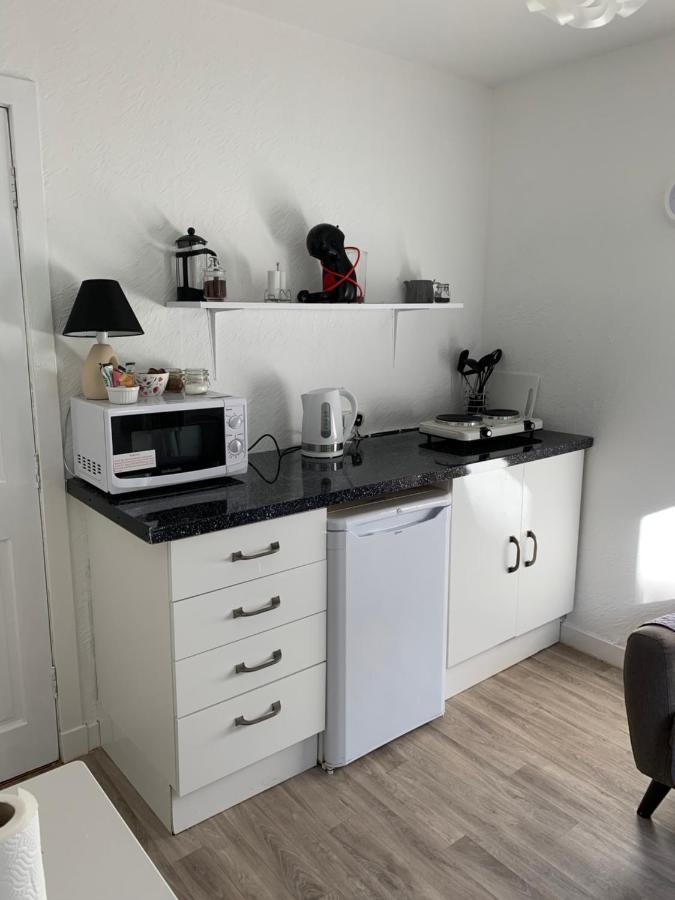Alt-An Ensuite Self Catering Apartment With Twin Bedroom Fort William Bagian luar foto